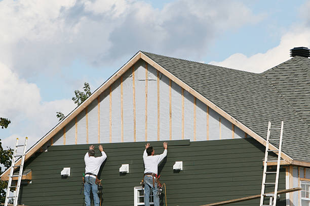 Professional Siding Contractor technician working in North Olmsted, OH